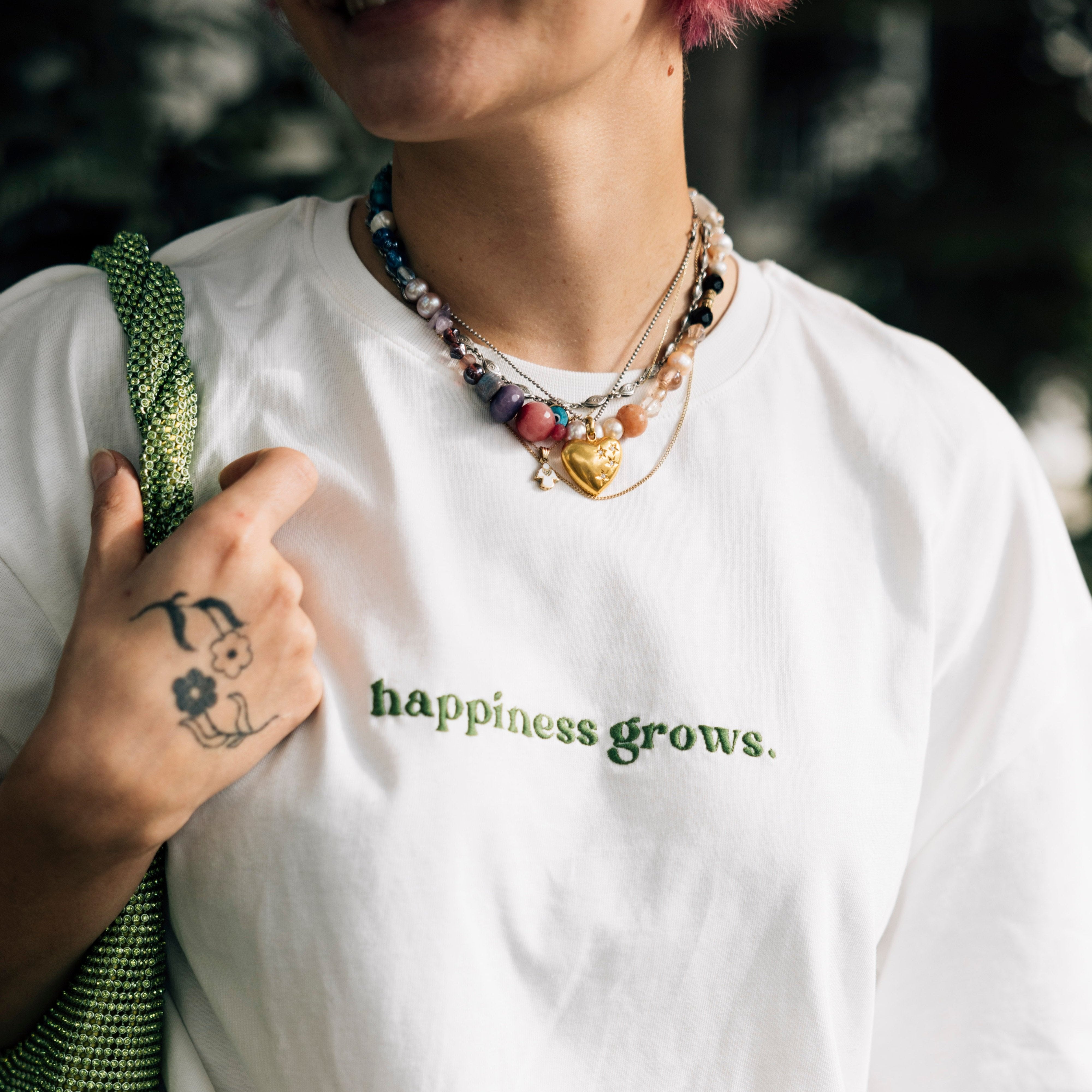Happiness Grows Tişört