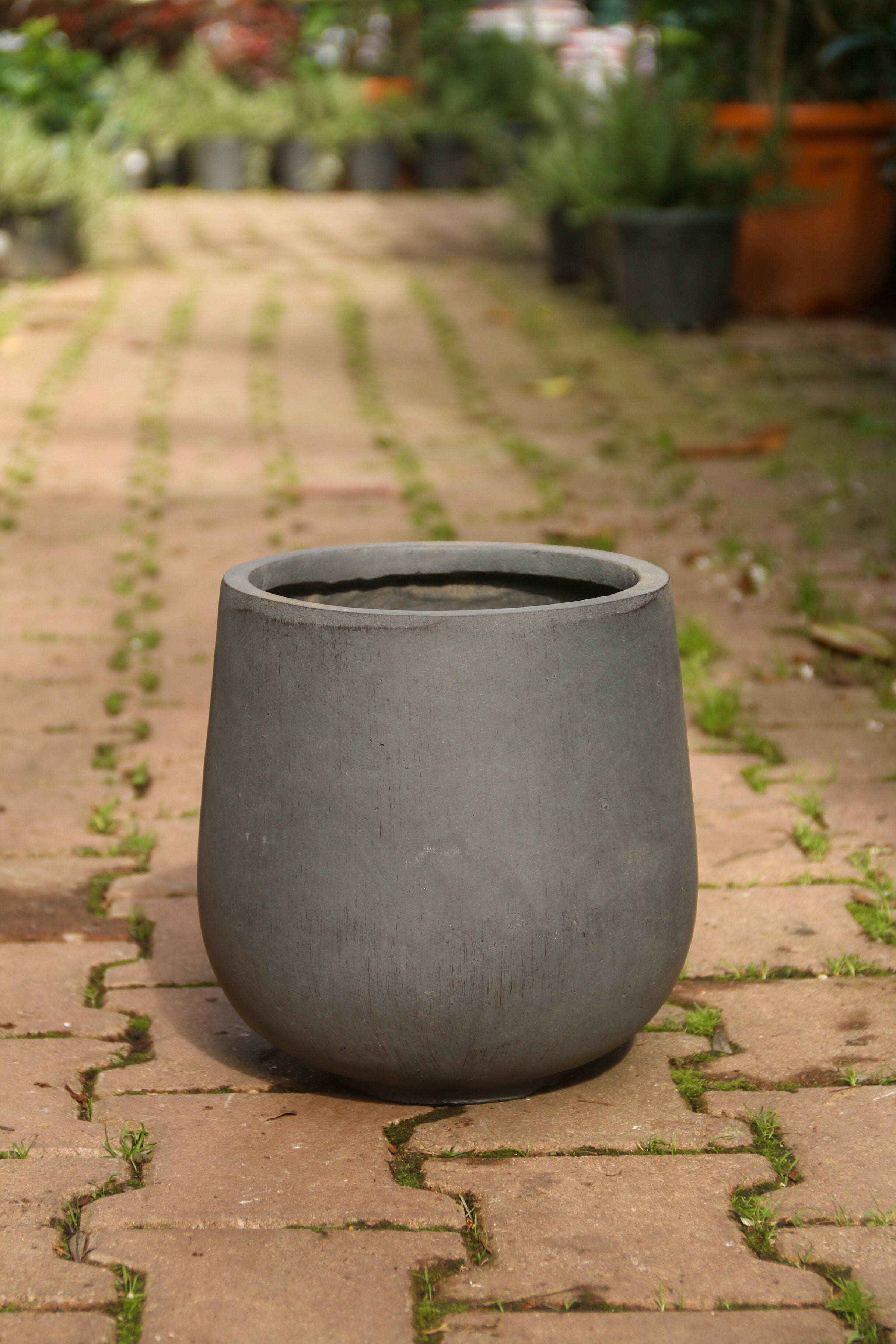 Liverpool Fiberstone Saksı Pax Antrasit