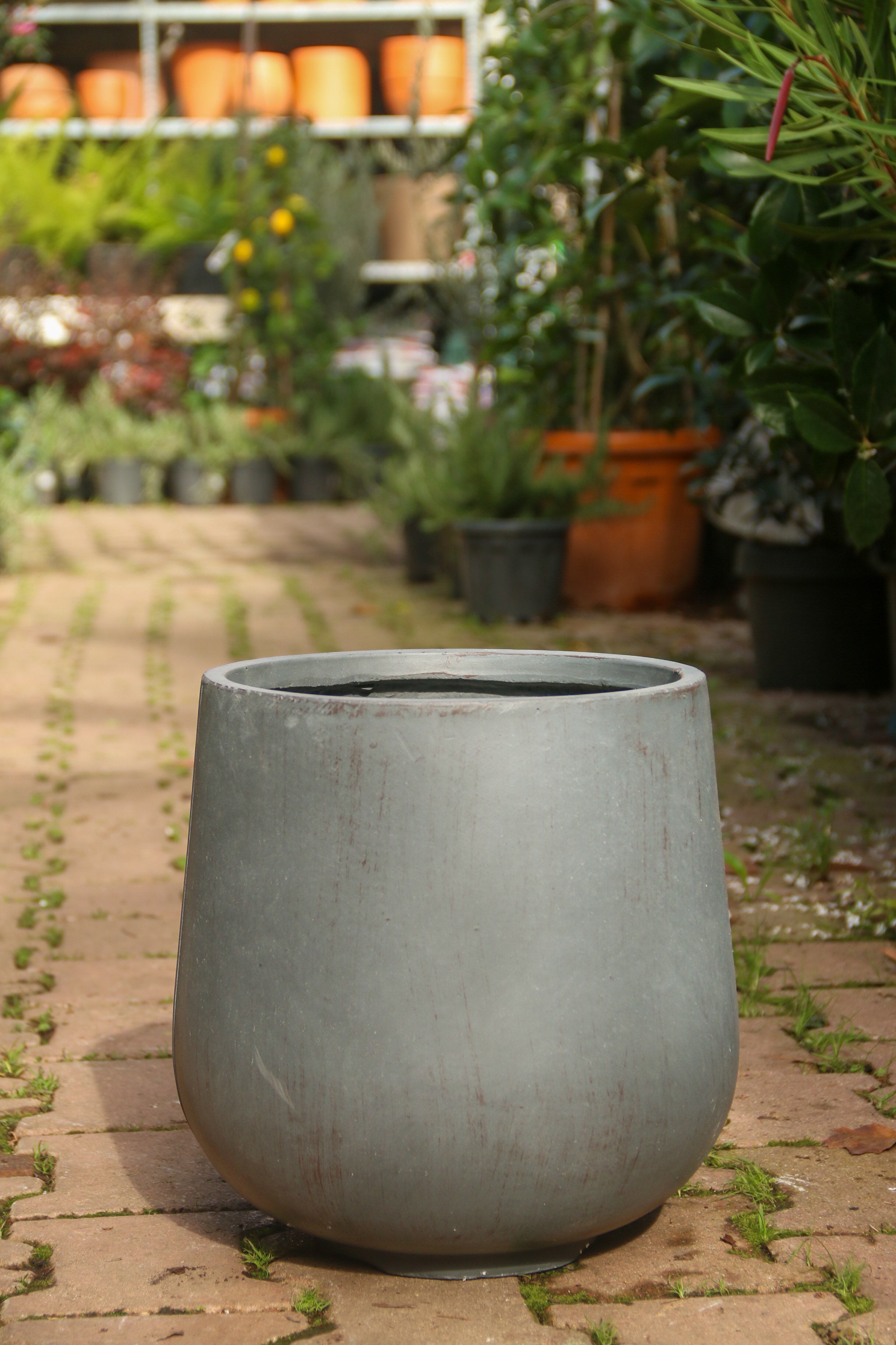 Liverpool Fiberstone Saksı Pax Antrasit