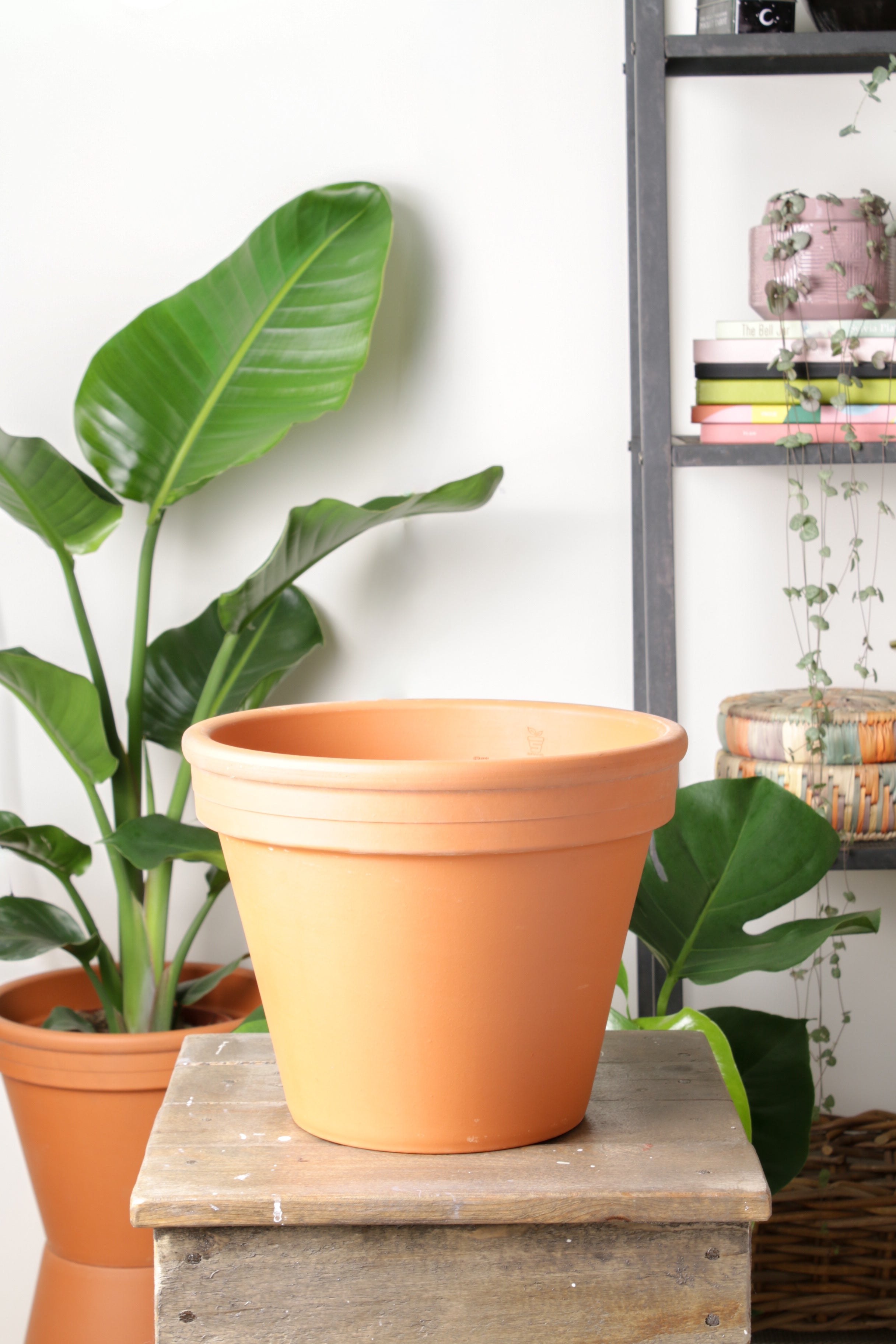 Bevel Flower Pot 28cm