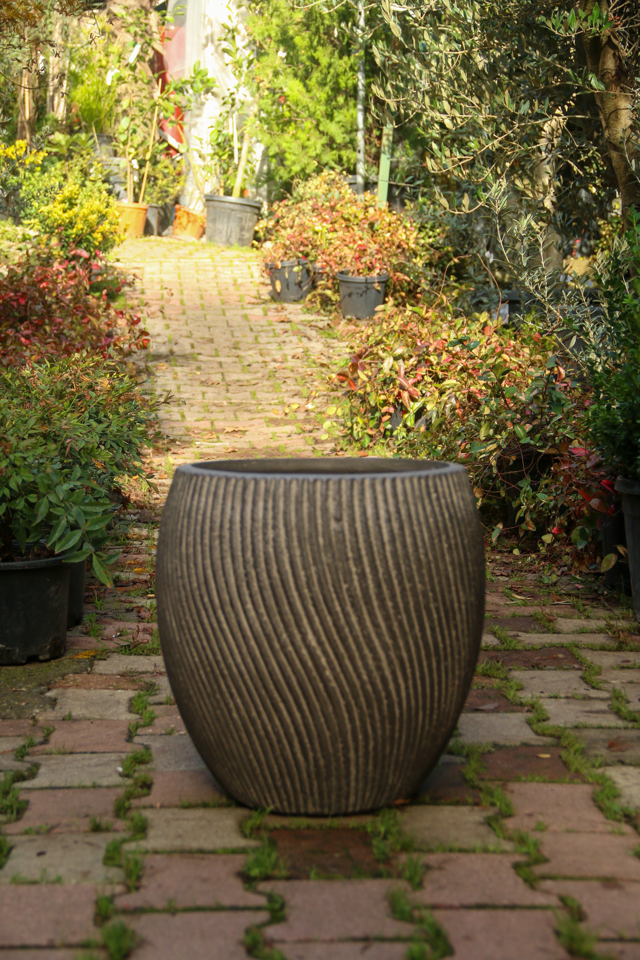 Newcastle Fiberstone Saksı Kahve