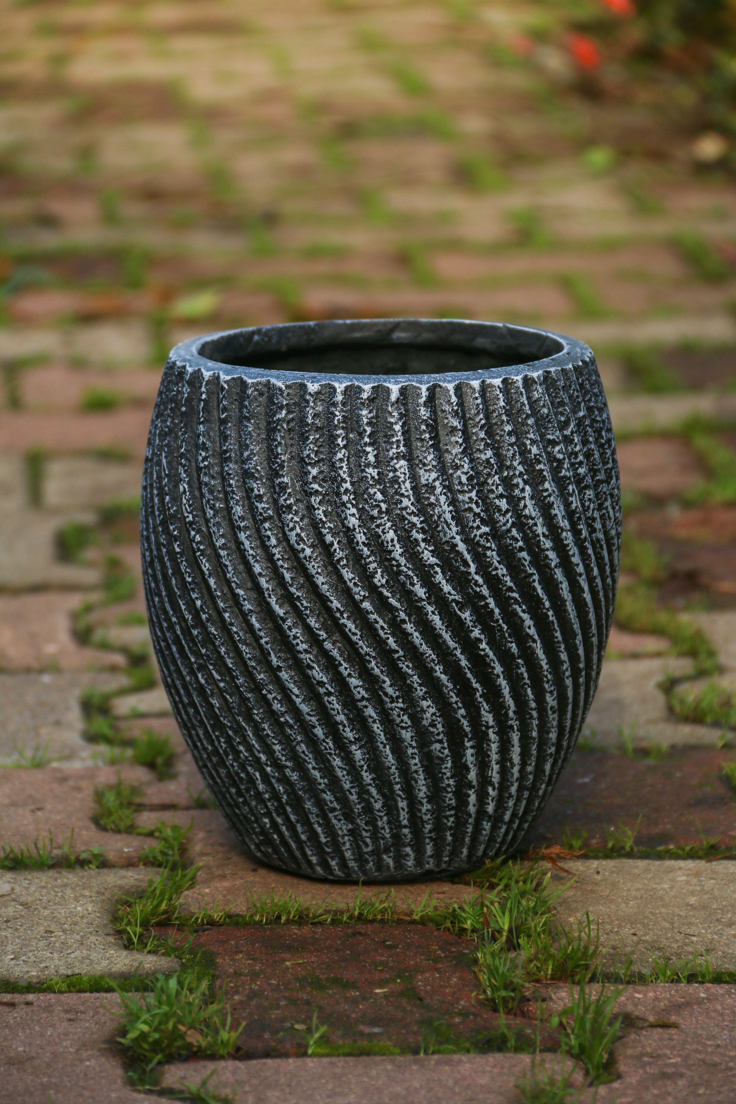 Newcastle Fiberstone Saksı Antrasit