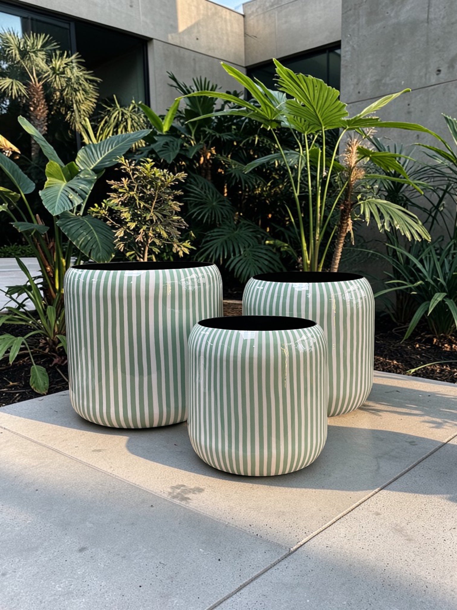 Çizgili Metal Saksı Seti (3’lü)